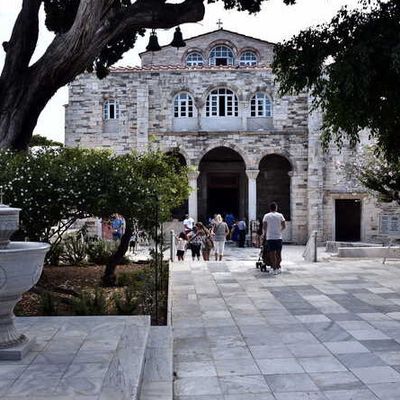 Courtyard of Cathedral Ekatontapyliani