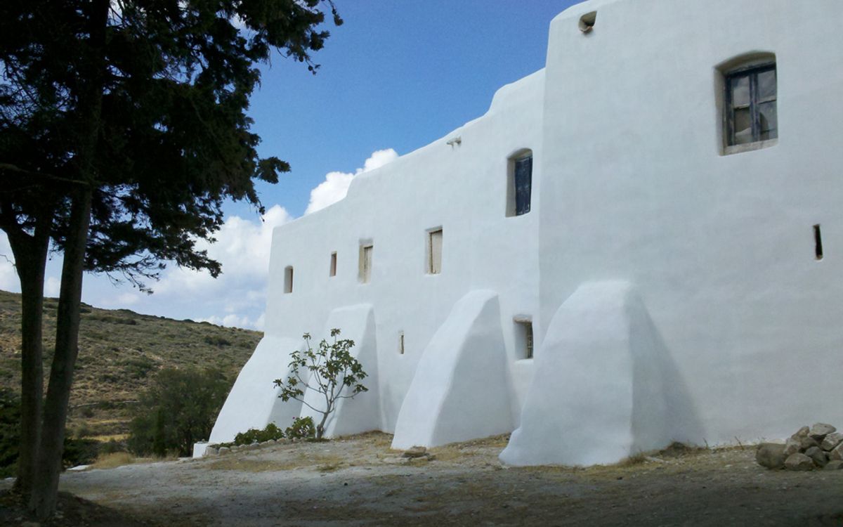 Visit and guided tour of the fortress monastery of Agios Minas